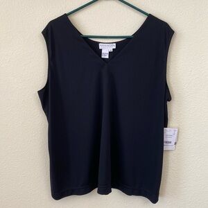 Doncaster V-Neck Sleeveless Top in Black